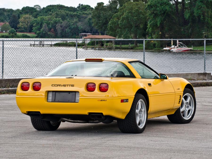 Chevrolet Corvette ZR1 Coupe 1991 года  (фото 26 из 32)